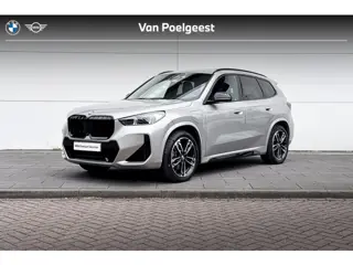 BMW X1 xDrive25e | M-Sport Pro | Trekhaak | Panoramadak | Head-Up Display | Travel Paket | Innovatio