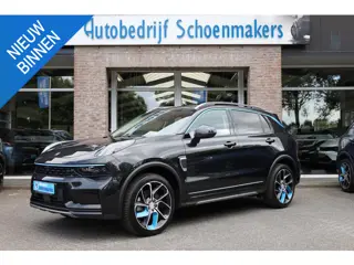 Lynk & Co 01 1.5 261PK! TREKHAAK! 360-CAMERA PANO/SCHUIF INFINITY DAB NAVI CARPLAY STOELVERWARMING E