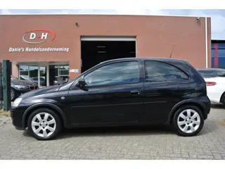 Opel Corsa 1.4-16V Full Rhythm nieuwe apk inruil mogelijk nap