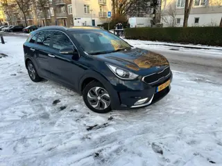 Kia Niro 1.6 GDi Hybrid First Edition NAP Cruise