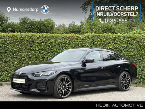 BMW i4 eDrive35 | M-Sport | 20" M-Perf. | Carbon | Harman/Kardon | Glazen schuif-/kanteldak | Camera