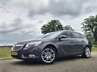Opel Insignia Sports Tourer 1.6 T Edition (bj 2010)