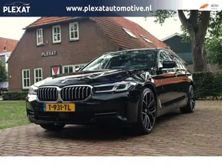 BMW 5-serie Touring 520d High Executive Aut. | Facelift | 20 Inch | Adap. Cruise | Comfortstoelen | 