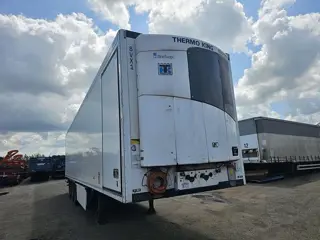 2016 KRONE SDR 27 EL4-FB, 3 AXLE FRIDGE TRAILER WITH MEAT RAILS THERMO KING DUAL TEMP