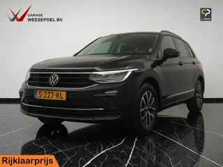 Volkswagen Tiguan 1.5 TSI DSG Life Automaat - Navigatie - Camera - Climate control - Adaptive cruise