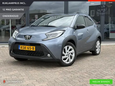 Toyota Aygo X 1.0 VVT-i MT first