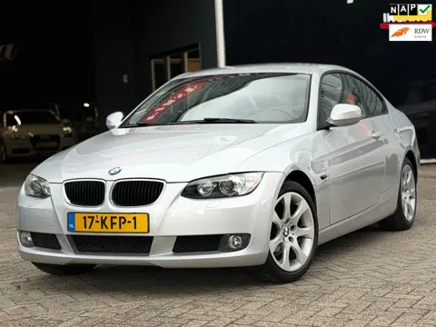 BMW 3-serie Coupé 320i Corporate Lease High Executive LEDER/CRUISE/AIRCO/6-BAK | NETTE AUTO !