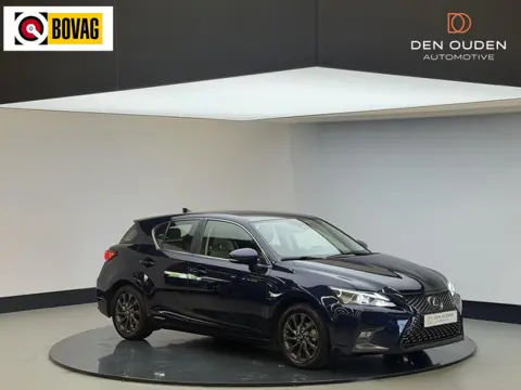 Lexus CT 200h Luxury Line | Leer | Adaptieve cruise control | Verw voorstoelen | 17'' LM all weather