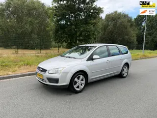 Ford Focus Wagon 1.4-16V Trend Airco Cruise controle Trekhaak 123000 dkm