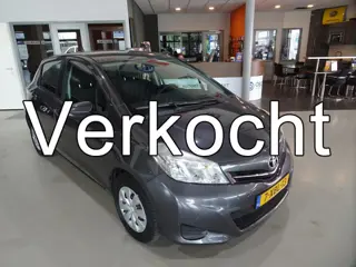 Toyota Yaris 1.0 VVT-i Now Verkocht (bj 2014)