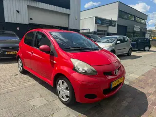 Toyota Aygo 1.0-12V Airco 5 deurs