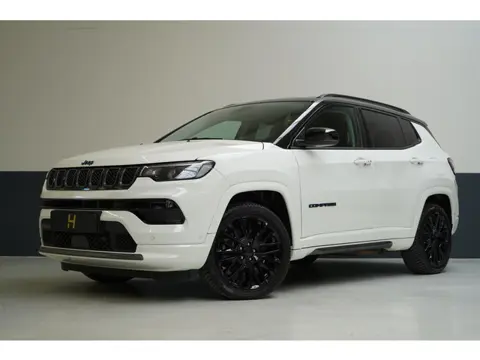 Jeep Compass 4xe 240 Plug-in Hybrid Electric S | Leder | Navigatie | Achteruitrijcamera | Stuurverwa