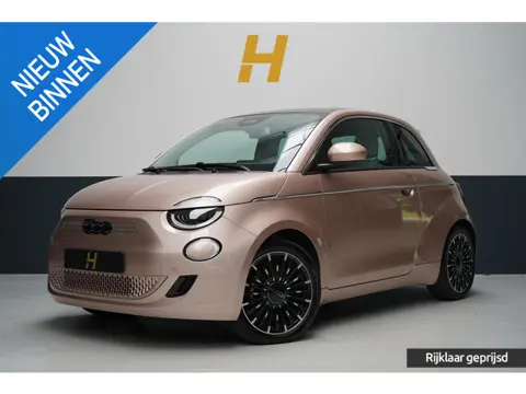 Fiat 500 La Prima 42 kWh | SoH 97,6% | Leder | Lm velgen | Navigatie | Carplay |