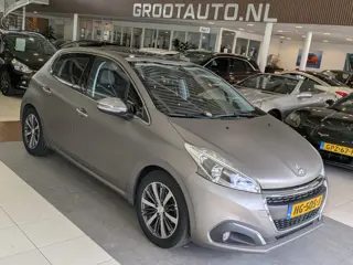 Peugeot 208 1.2 PureTech Blue Lease Premium Panoramadak, Airco, Cruise Control, Trekhaak, Stuurbekra