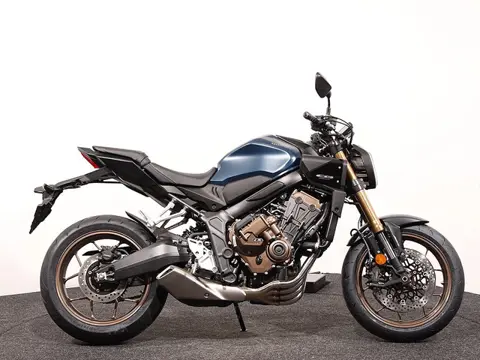 Honda CB 650 RC (bj 2026)