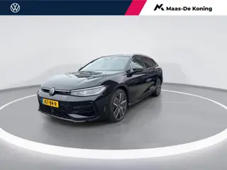 Volkswagen Passat Variant R-Line Edition 1.5 eHybrid 204 pk 6 versn. DSG · Multimedia pakket plus · 