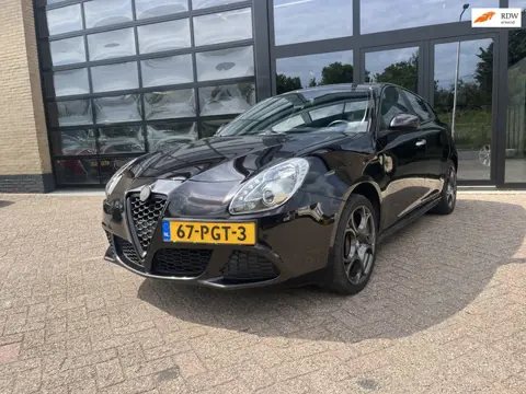 Alfa Romeo Giulietta 1.4 T Progression , 170 PK ! , Airco, Led