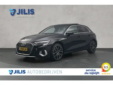 Audi A3 Sportback 30 TFSI Business edition | Panoramadak | Digitaal display | LED koplampen