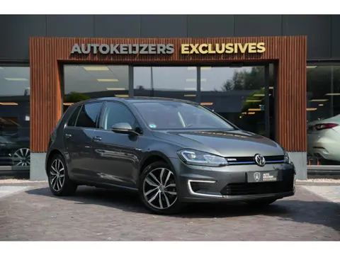 Volkswagen e-Golf E-DITION Keyless Groot Navi Cruise Stoelverw.