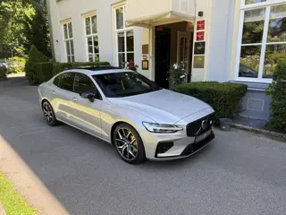 Volvo S60 2.0 Recharge T8 AWD, B&W, Pano (bj 2024)