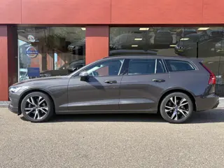 Volvo V60 2.0 B3 Essential Edition | Trekhaak | Winterpack