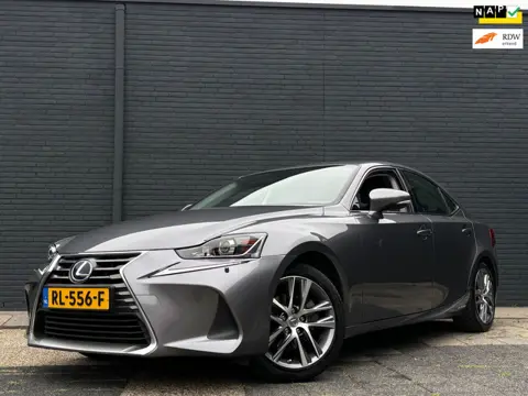 Lexus IS 300h Business Line | Hybrid Health Check | Onderhoud Aanwezig