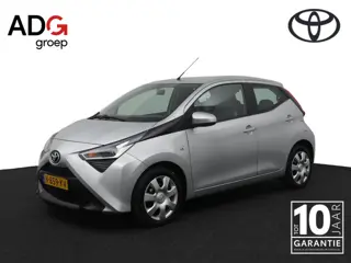Toyota Aygo 1.0 VVT-i x-play | Groot scherm multimedia | Airco | Parkeercamera |