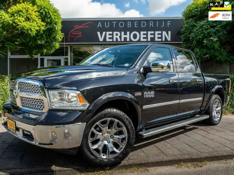 Dodge Ram 1500 5.7 V8 Quad Cab 6'4 - PANORAMADAK - STOEL VERW / VERKOEL - STUUR VERW - FULL OPTION !