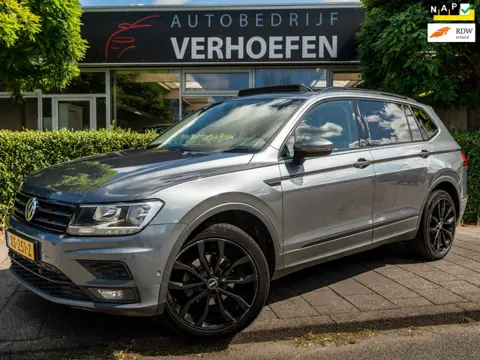 Volkswagen Tiguan Allspace 1.5 TSI Comfortline Business - PANORAMADAK - MASSAGE - AUTOMAAT - PARK CA