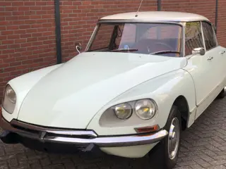 Citroën DS Pallas Hydr. Largley first paint. Not Restored Everywhere Original ! 79.971km Pallas