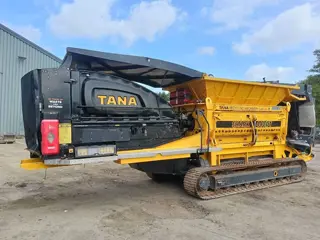 Tana Shark 440 DT Eco shredder wood remote radio (bj 2021)