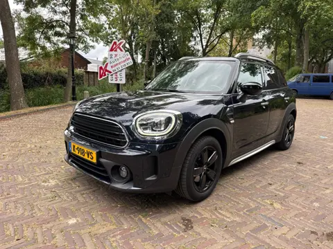 Mini Countryman 1.5 Cooper Business Edition. Wij zijn altijd de goedkoopste met de beste Vakgarage B