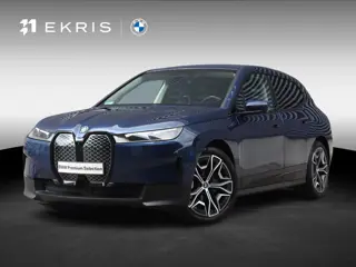 BMW iX xDrive40 | Driving Assistant Prof. | Trekhaak | Head-Up | Parking Assistant Plus | Harman Kar