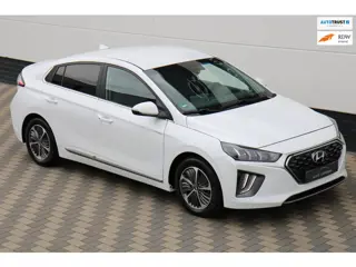Hyundai IONIQ 1.6 GDi PHEV Carplay Camera Dealer Ond. !!