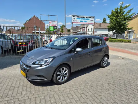 Opel Corsa 1.4 Favourite