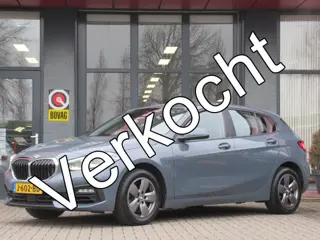 BMW 1-serie 118i Executive Edition Automaat. | Clima-Airco | Apple Carplay | Parkeersensoren | Incl.