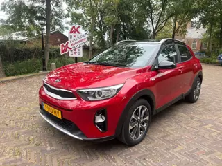 Kia Stonic 1.0 T-GDi DynamicLine. Wij zijn altijd de goedkoopste met de beste Vakgarage BOVAG servic