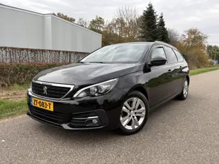 Peugeot 308 SW 1.2 PureTech Blue Lease Executive / PANORAMADAK / NAVI / CRUISE