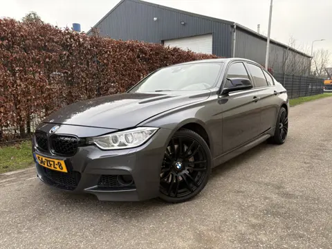 BMW 3 Serie 335i ActiveHybrid 3 Upgrade Edition / AUTOMAAT / HARMAN KARDON / HEAD-UP / NAVI / SCHUIF