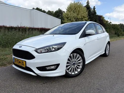 Ford Focus 1.0 Titanium Edition / ST-LINE / AIRCO / 136dkm!