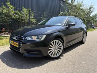 Audi A3 Sportback 1.4 TFSI Attraction Pro Line / NAVI / AIRCO / CRUISE / TREKHAAK