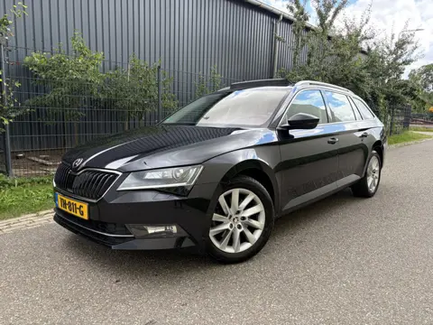 Škoda Superb Combi 1.4 TSI ACT Style Business / AUTOMAAT / LEER / MEMORY / PANORAMADAK / TREKHAAK