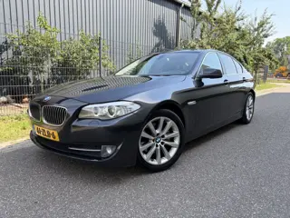 BMW 5 Serie 520i High Executive / AUTOMAAT / NAVI / CRUISE / LEER