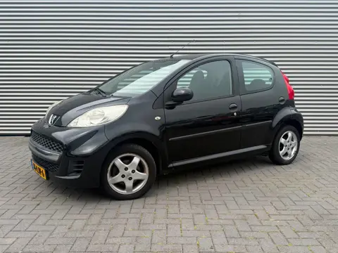 Peugeot 107 1.0-12V XR NIEUWE APK!