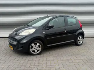 Peugeot 107 1.0-12V XR NIEUWE APK!