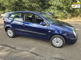 Volkswagen Polo 1.4-16V Comfortline AUTOMAAT