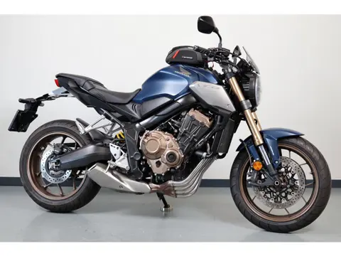Honda CB650RA (bj 2021)