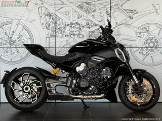 Ducati DIAVEL V4 (bj 2023)
