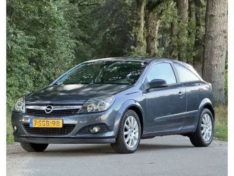 Opel Astra GTC 1.6 Business koude airco apk 12-26