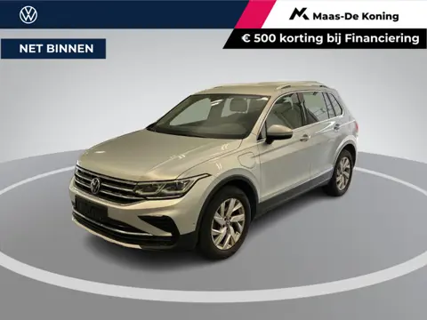 Volkswagen Tiguan 1.4 TSI 245pk DSG eHybrid Elegance · 360 Camera · Wegklapbare Trekhaak · Apple/And